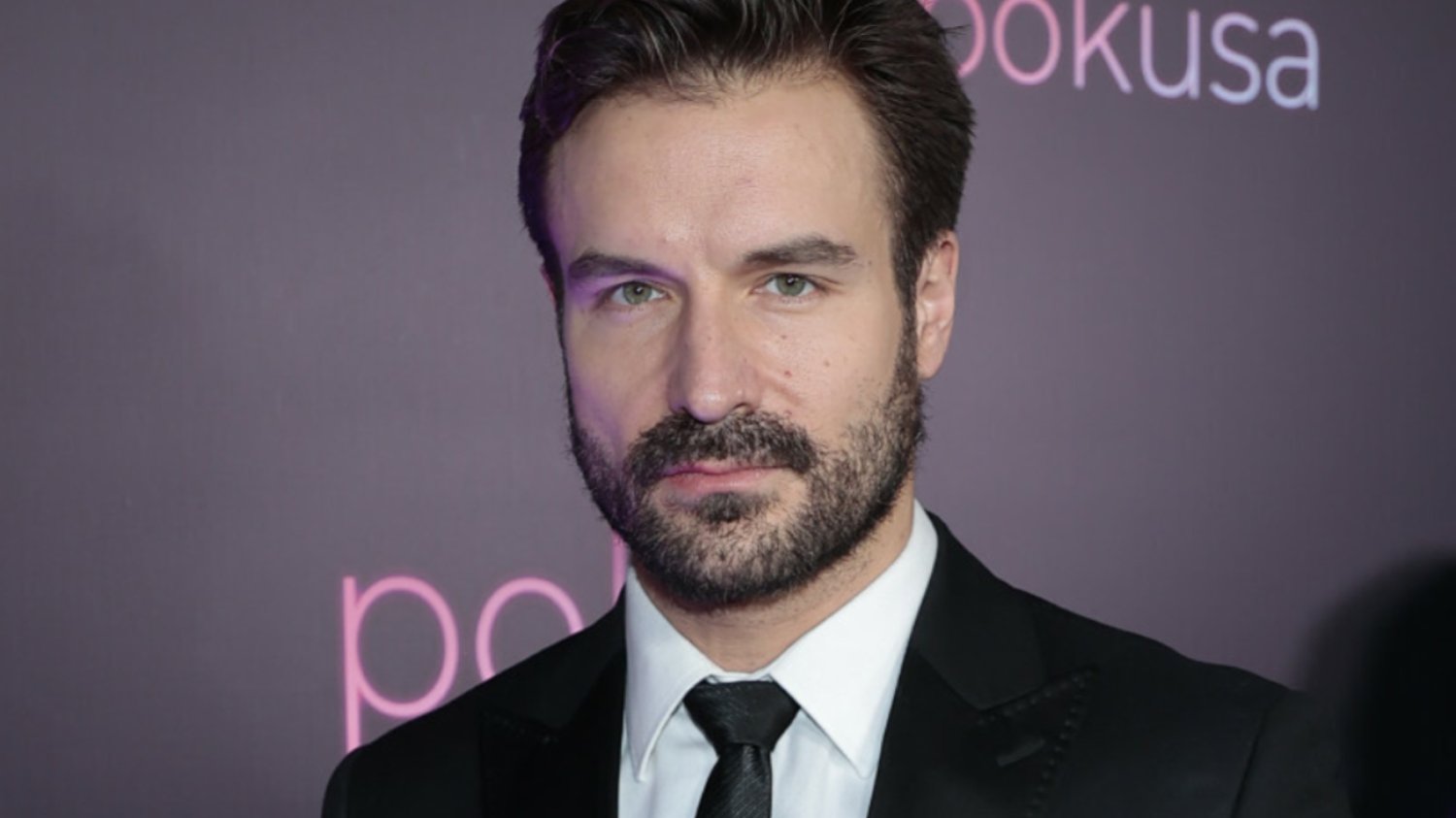 Piotr Stramowski pokazał się na premierze nowego filmu z ukochaną