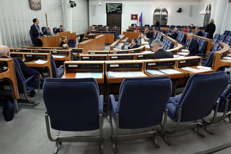 Pomimo braku kworum, Senat uchwalił nowe rozwiązania dot. składem ZUS. PiS zrobiło wszystko, aby udowodnić, że wszystko było w porządku.