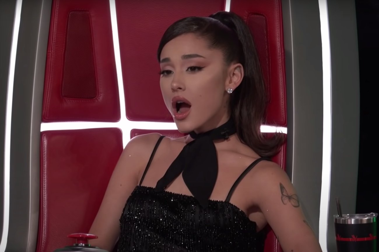 Ariana Grande oniemiała, gdy uczestniczka "The Voice" zaśpiewała jej kawałek. [WIDEO]