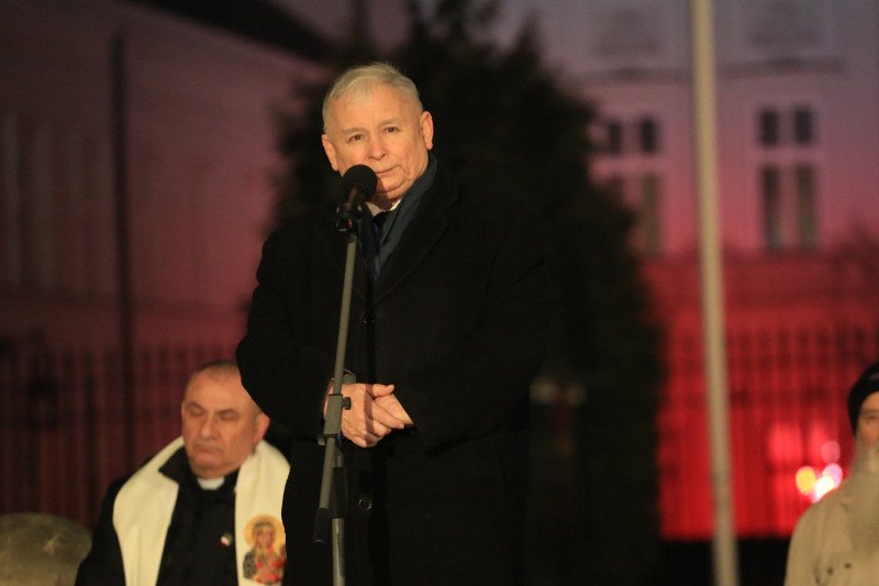 Koszt miesięcznic smoleńskich od momentu wygrania przez PiS wyborów smoleńskich urósł do ponad 2,6 mln zł.