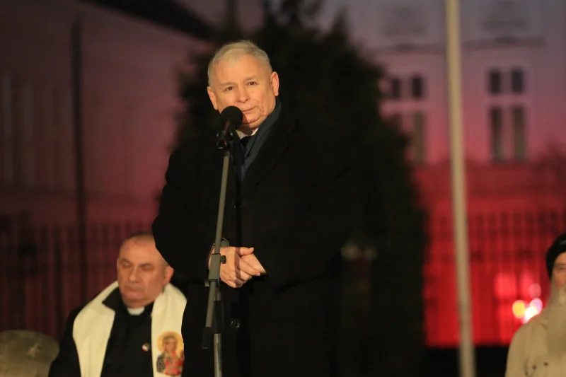 Koszt miesięcznic smoleńskich od momentu wygrania przez PiS wyborów smoleńskich urósł do ponad 2,6 mln zł.