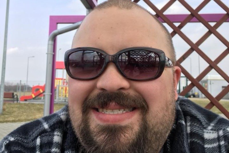 Łukasz Kowalczyk od urodzenia choruje na jaskrę. Wzrok tracił stopniowo