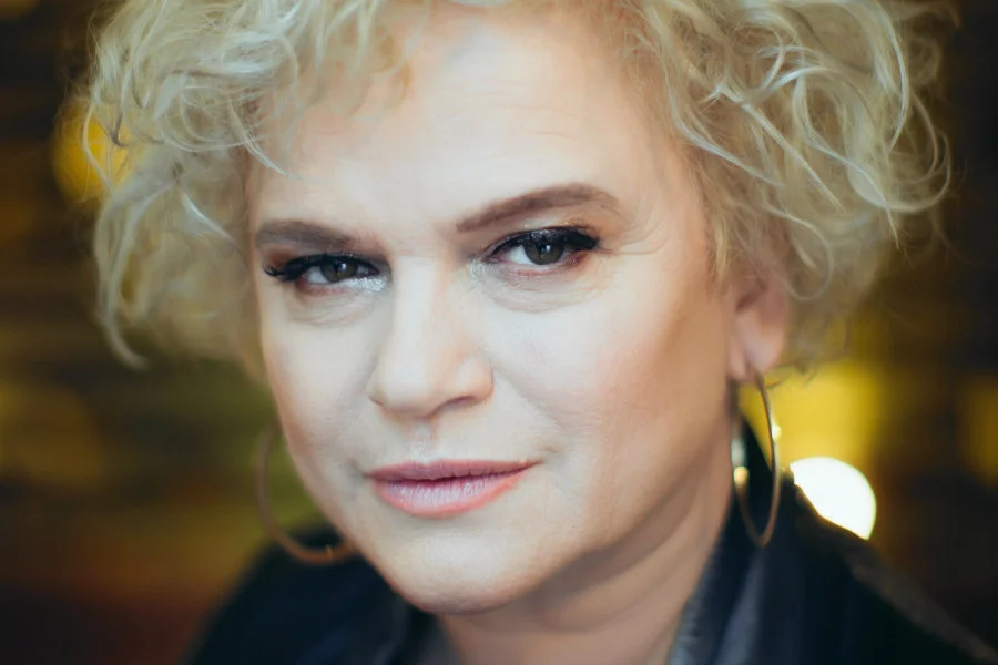 Według magazynu "Na żywo", Katarzyna Figura musiała wyprowadzić się z mieszkania, gdyż nie jest w stanie dokończyć jego remontu.