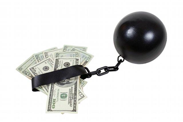 Za niepodanie komornikowi informacji o majątku, będzie można trafić do więzienia