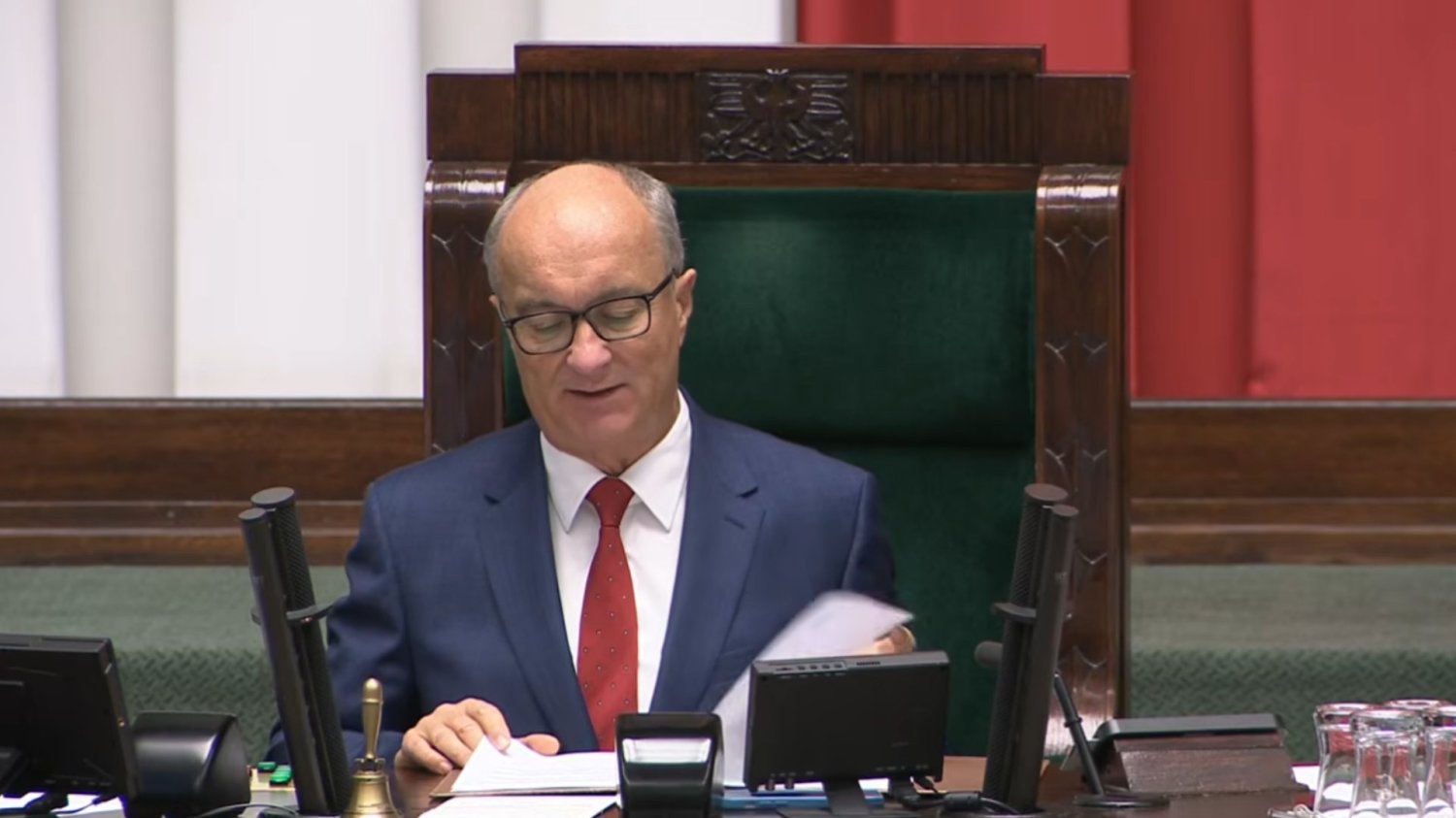 "Szymon, przepraszam, pogubiłem się". Włodzimierz Czarzasty wyjaśnia wpadkę podczas głosowania.