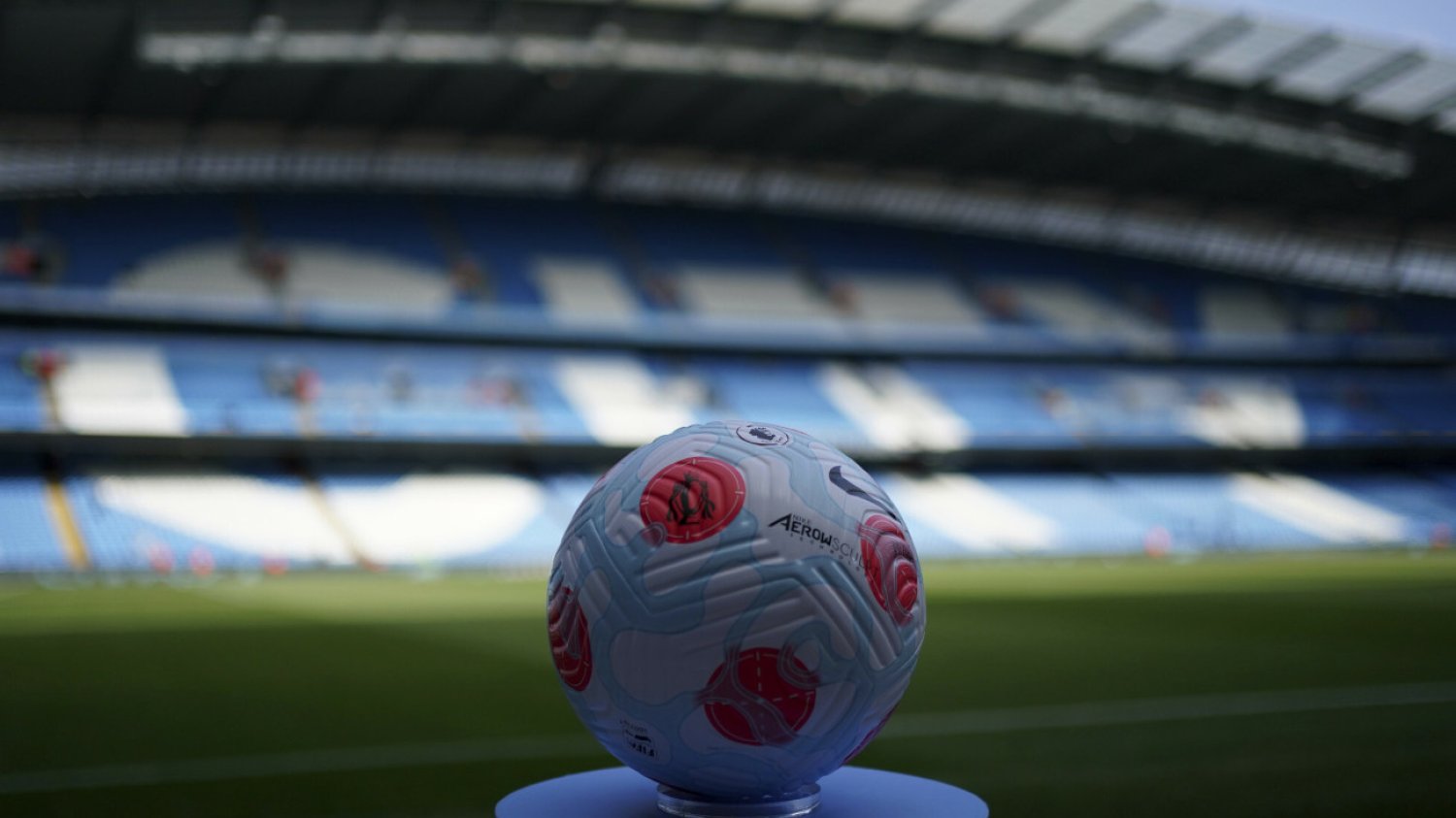 Kolejny skandal z udziałem piłkarza Premier League, który otrzymał bardzo poważne zarzuty dotyczące gwałtu.