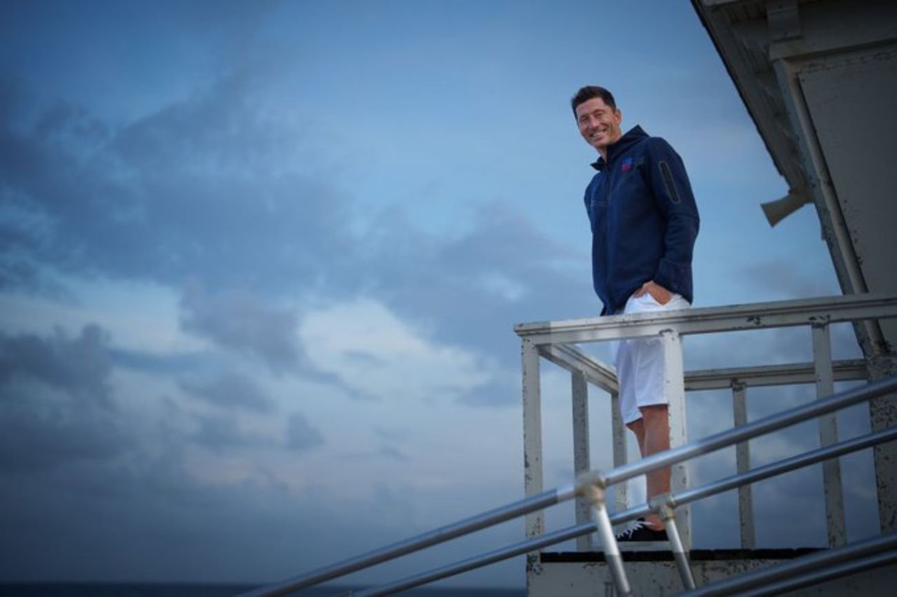 Robert Lewandowski jednak nie wyszedł na trening Barcelony. Musi poczekać na swój debiut w klubie