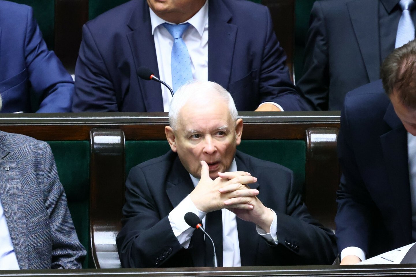 Postawa Kaczyńskiego złości w PiS. "Jarosław się uparł i koniec".