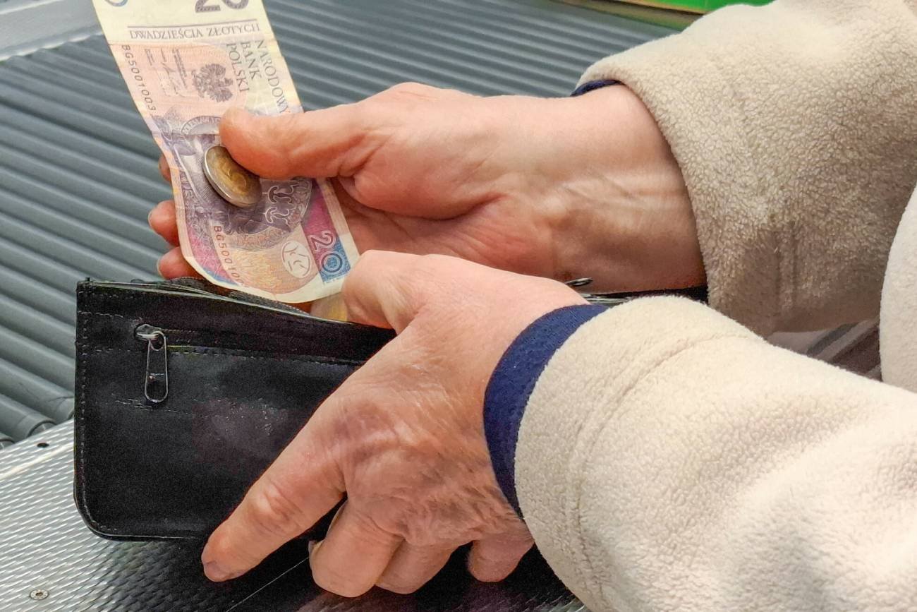 Co to jest świadczenie kompensacyjne? Wypłacane po 55. roku życia