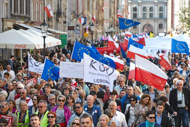 Jak pokazują najnowsze badania TNS Polska - mieszkańcy naszego kraju twierdzą, że sprawy zmierzają w złą stronę.