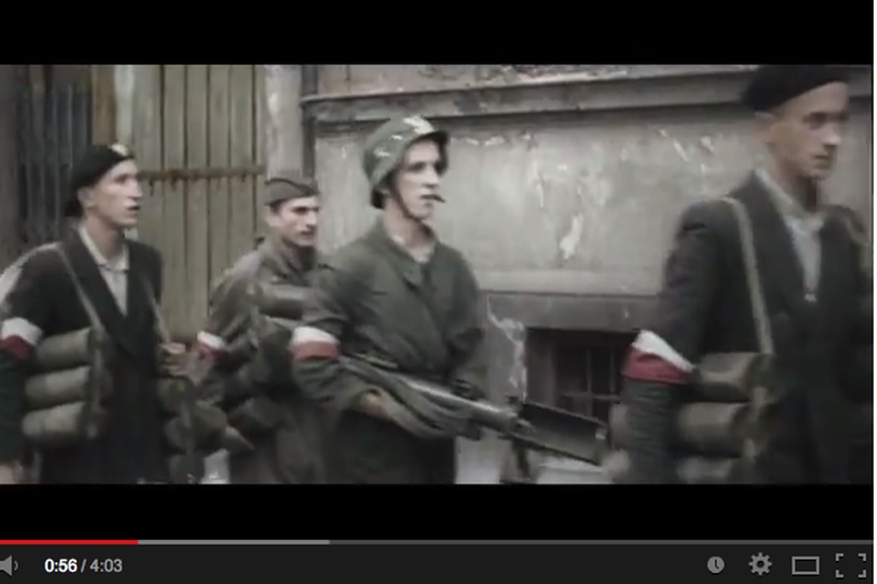 Kadr z teledysku "Tyle nadzei, tyle młodości"