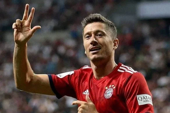 Robert Lewandowski ściga legendy Bundesligi