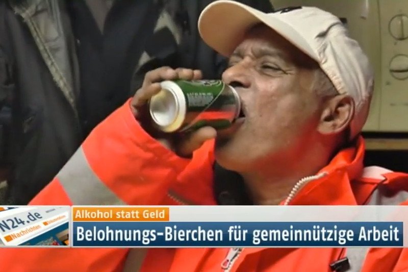 Zrobili z alkoholików niewolników. Będą sprzątać ulice w zamian za piwo. "Zrobią wszystko, włącznie z prostytucją"