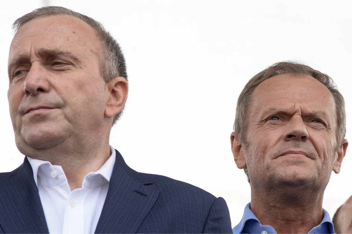 Donald Tusk oskarżany jest o mieszanie się do polityki, tym razem brytyjskiej.
