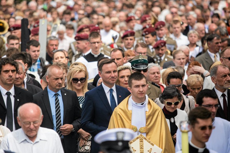 Cały Kościół za prezydentem. Podczas procesji Bożego Ciała w Krakowie