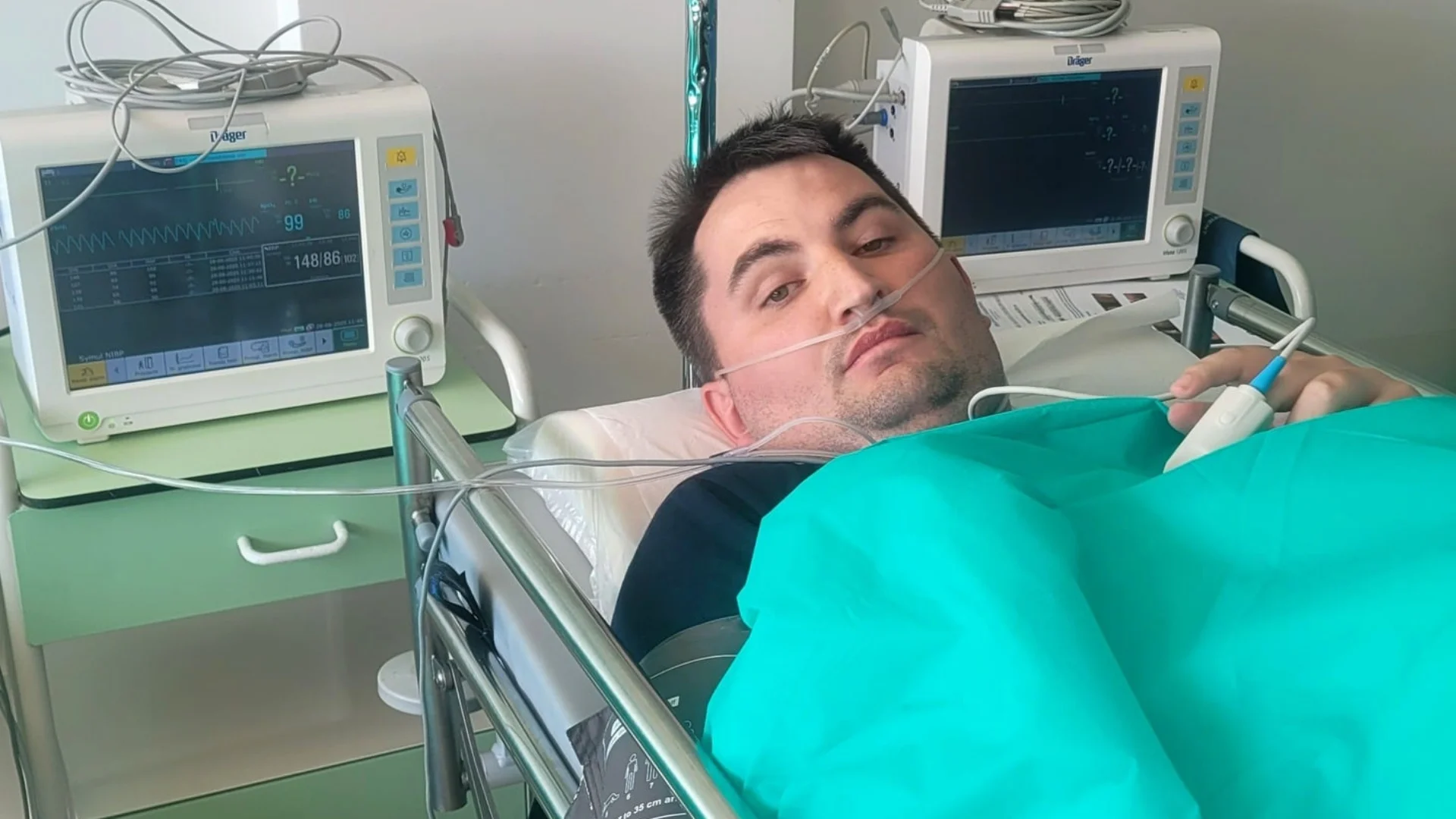 Fot. archiwum prywatne. Przemek Ledzian w trakcie jednego z licznych pobytów w szpitalu.