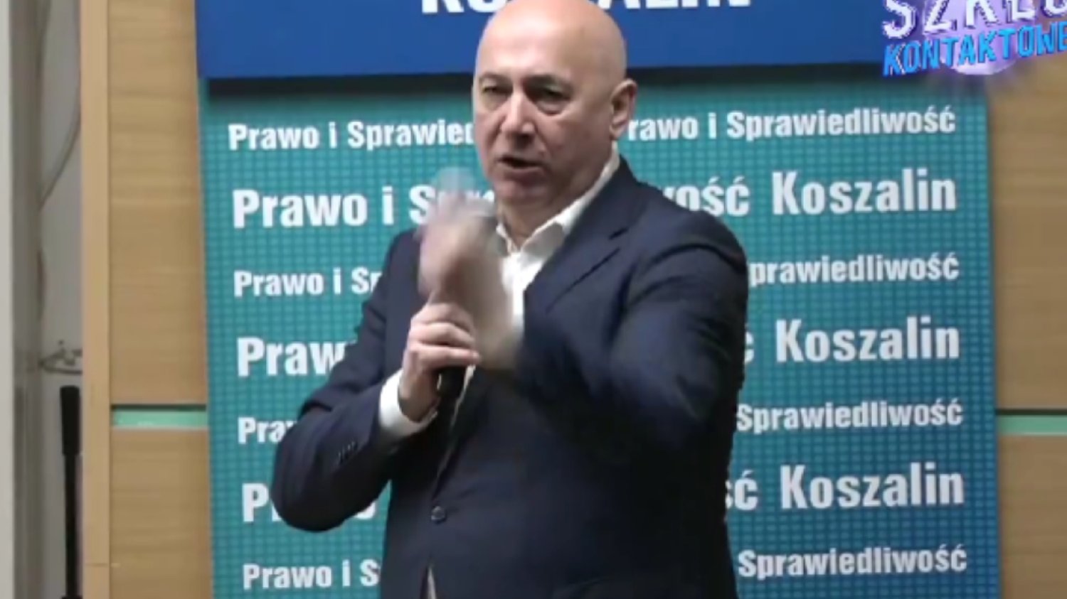 Brudziński cały w emocjach w Koszalinie. Wygrażał Tuskowi.