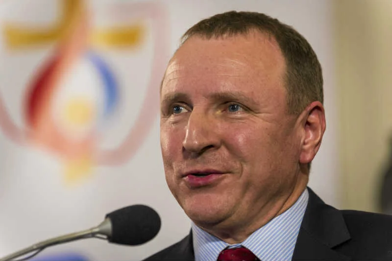 Jacek Kurski próbuje coś ugrać na awanturze z Piotrem Glińskim.