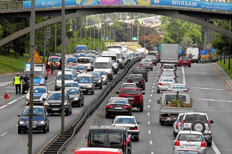 Warszawa, korek na Wisłostradzie, 2012 rok