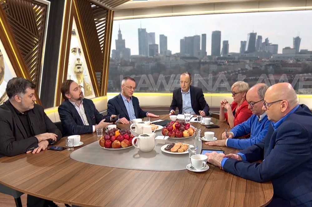 Jarosław Sellin zarzucił TVN ukrywanie informacji nt. Radosława Sikorskiego.