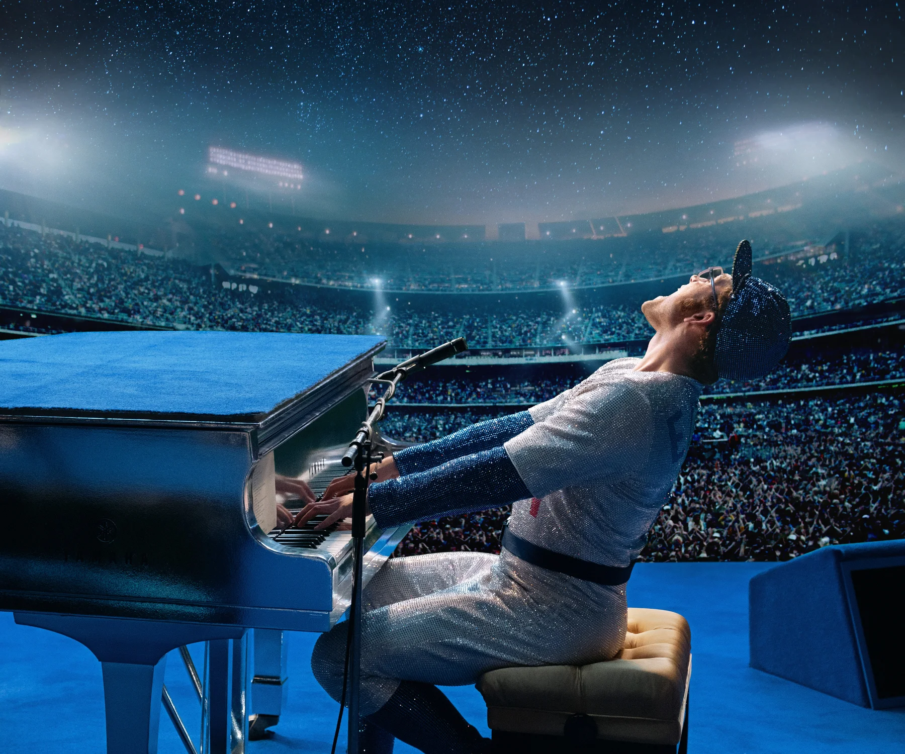 Skojarzenia z "Bohemian Rhapsody" nasuwają się same, a Johna i Mercury'ego łączy wiele. To jednak zupełnie różne filmy