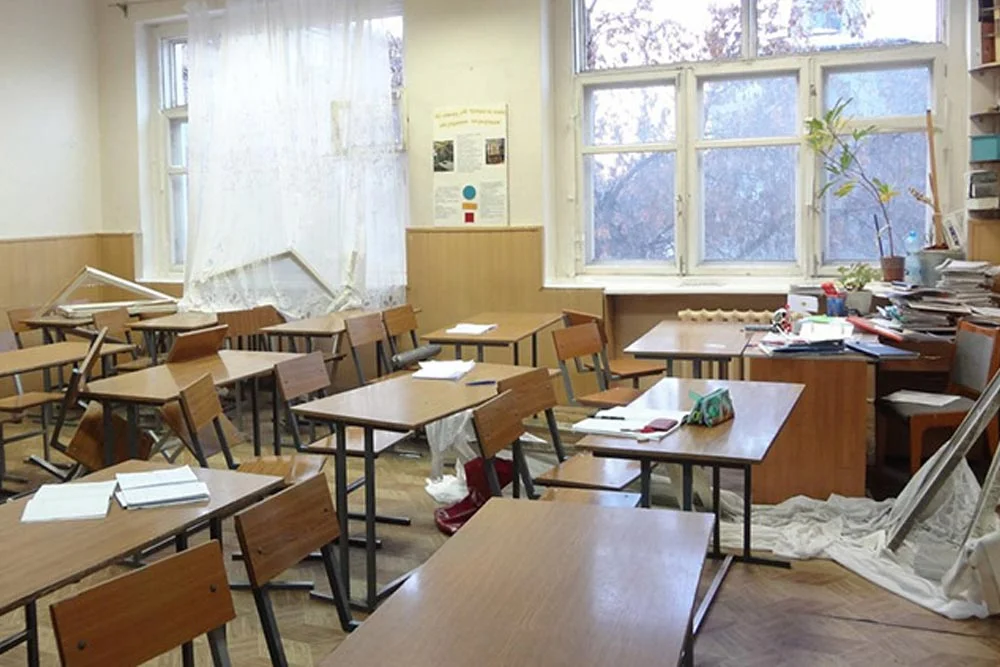 Uszkodzona klasa szkolna w Czelabińsku