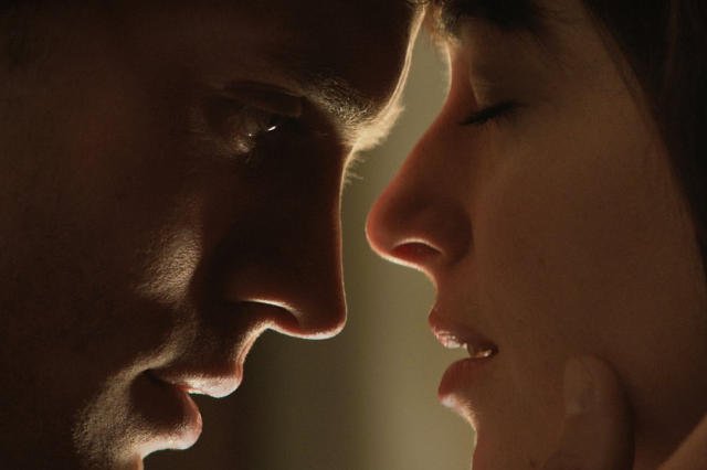 Walentynkowy przebój "Pięćdziesiąt Twarzy Greya" zgarnął sześć nominacji do Złotych Malin