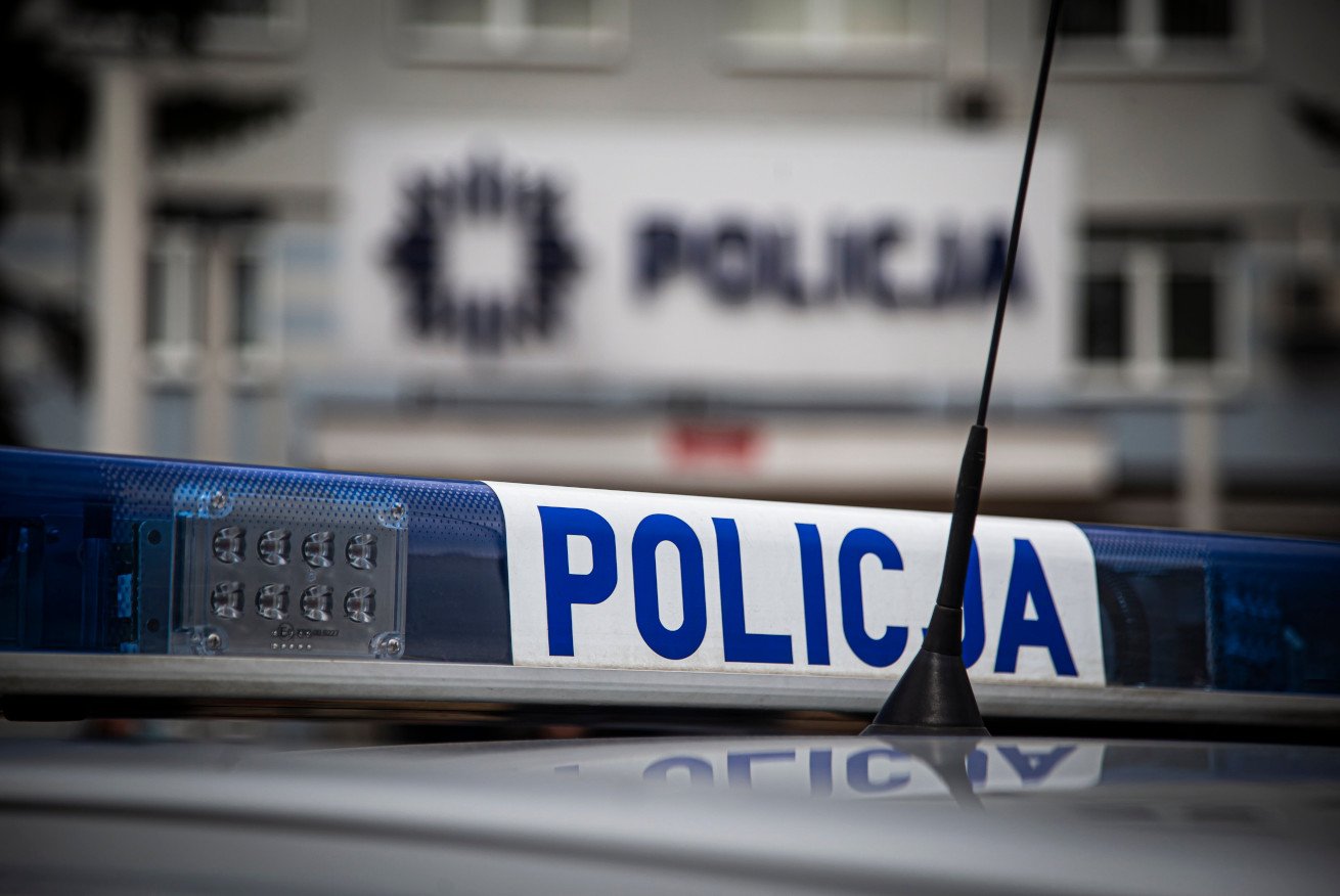 Zaginęły nastolatki z ośrodka w Orzeszu. Śledczy opublikowali ich wizerunki.