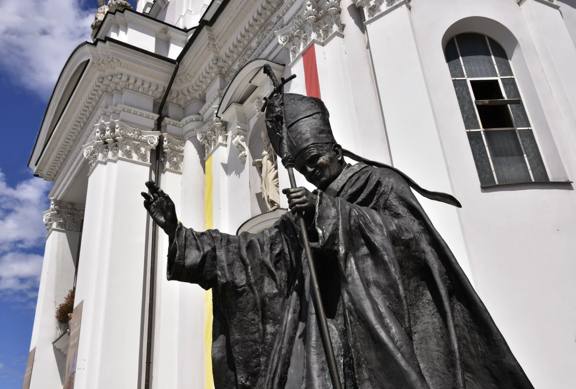 Rada Miejska w Wadowicach przyjęła uchwałę "o zachowaniu dobrej pamięci o wadowiczaninie św. Janie Pawle II".