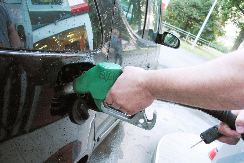 Czasami zdarza się zatankować nieodpowiednie paliwo. Ale pomysł z odkurzaczem to ewenement.