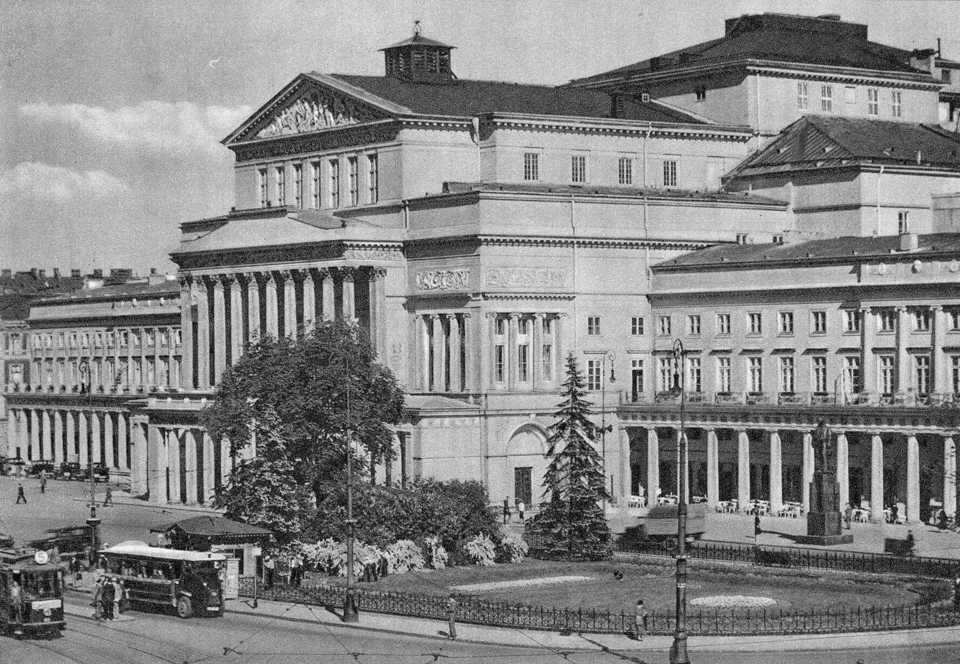 Teatr Wielki w Warszawie przed 1939 rokiem