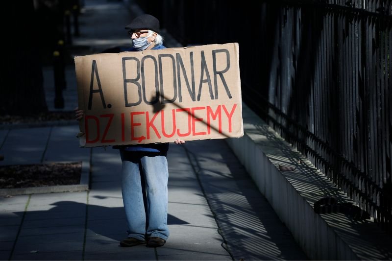 Manifestacja poparcia dla Rzecznika Praw Obywatelskich Adama Bodnara.