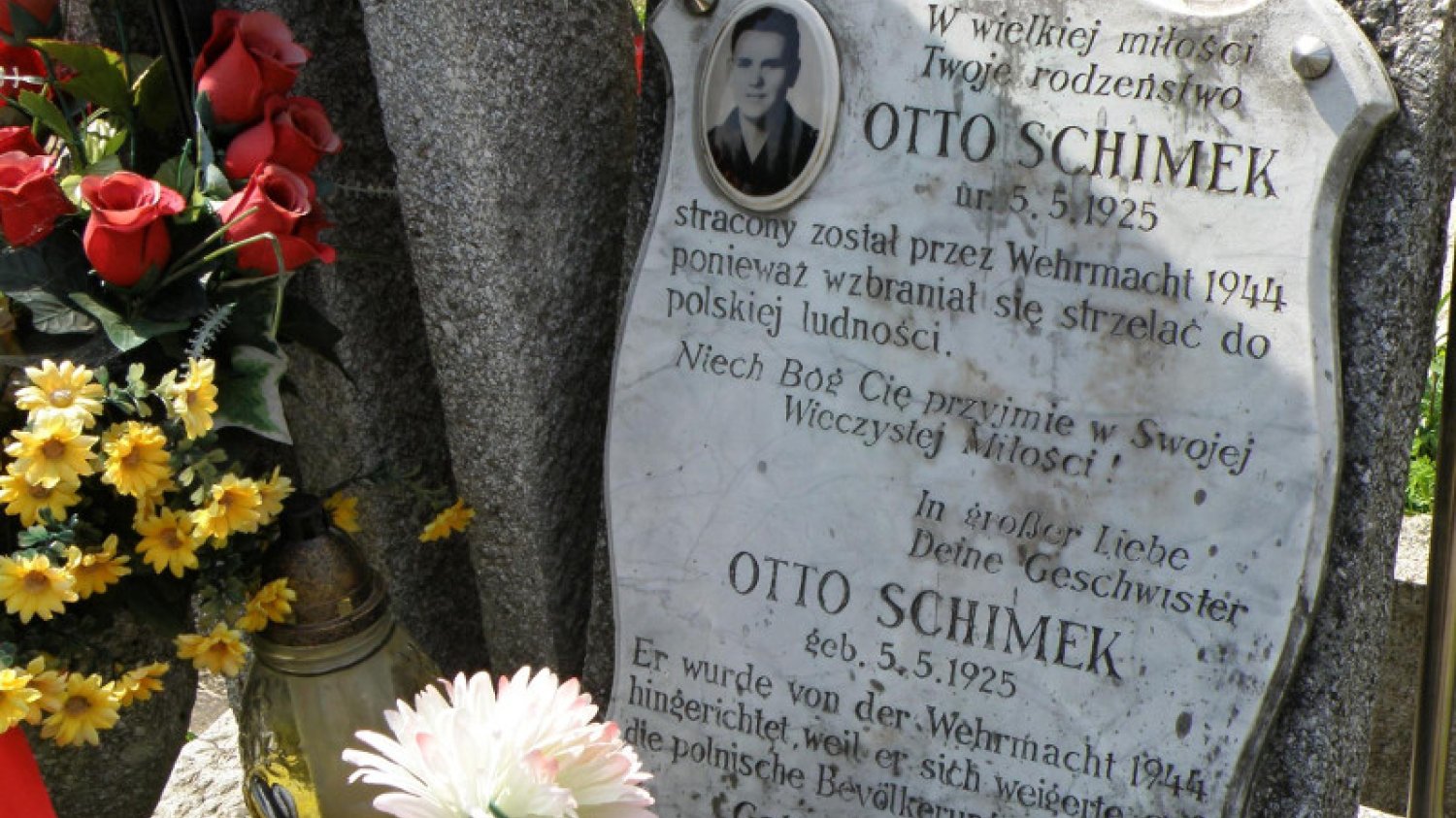 Otto Schimek - choć do końca nie wiadomo, czy naprawdę stracono go za sprzeciw wobec mordowania Polaków, stał się synonimem bohaterskiego oporu.