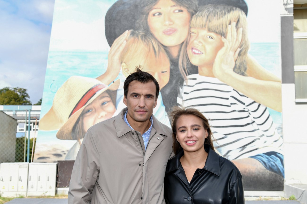 Odsłonięto mural ku pamięci Anny Przybylskiej. Bliscy nie kryli wzruszenia