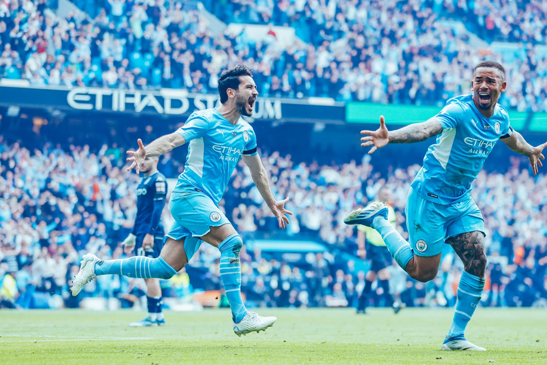 Ilkay Guendogan zapewnił w niedzielę tytuł mistrzów Anglii Manchesterowi City, końcówka sezonu była niebywała!