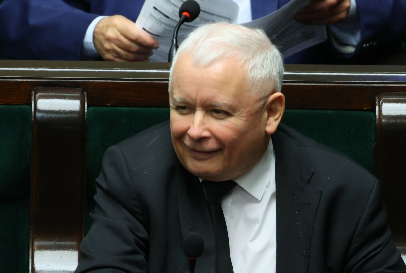 Sondaż. Kaczyński z Konfederacją biorą władzę. Opozycja daleko w tyle.