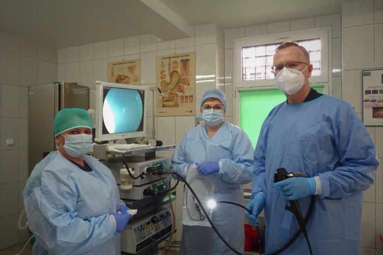 Lekarze podkreślają, że brak umiaru, łapczywość, jedzenie "na akord" sprawiają, że pacjenci odczuwają później bardzo przykre i bolesne konsekwencje.