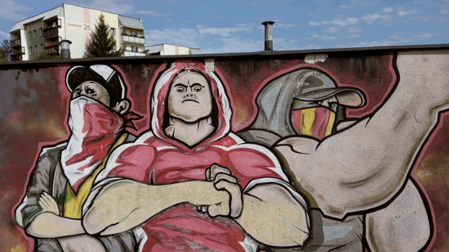 Tym graffiti Zielone Wzgórza witają wszystkich wjeżdżających od strony centrum Białegostoku ulicą Hetmańską.
