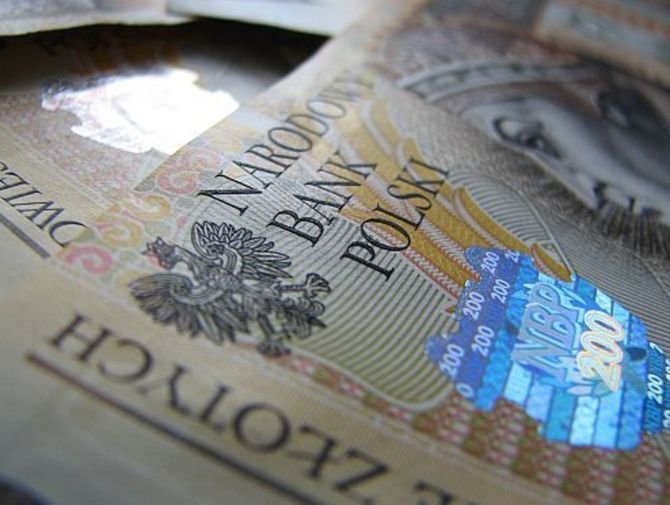 Zasada jest prosta: im szybciej zaczniesz odkładać, tym większy kapitał zgromadzisz na emeryturze!