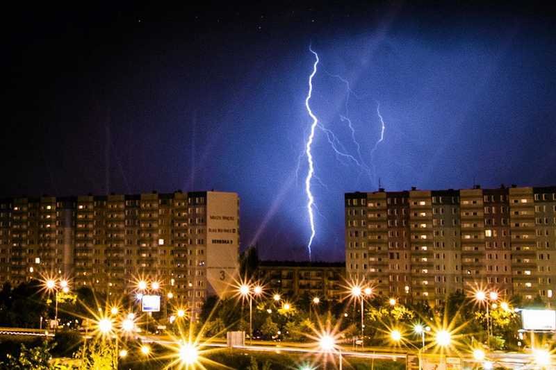Burza, która kilka dni temu przeszła nad Poznaniem nie dorównywała tej, która ostatniej nocy wstrząsnęła Warszawą