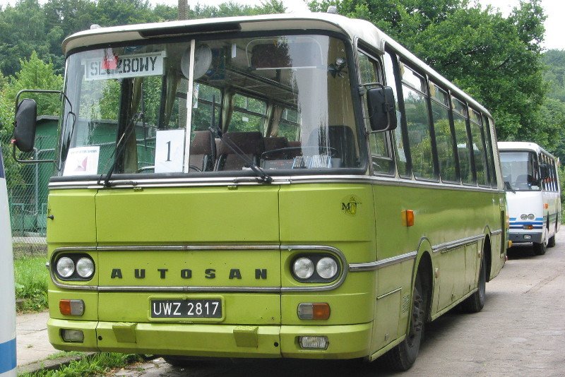 Wojsko jak co roku unieważniło przetarg na dostawę nowych autokarów dla wojska. Autosan kolejny raz nie wystartował.