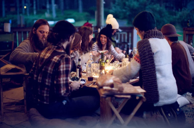 Kinfolk, magazyn celebrujący jedzenie.