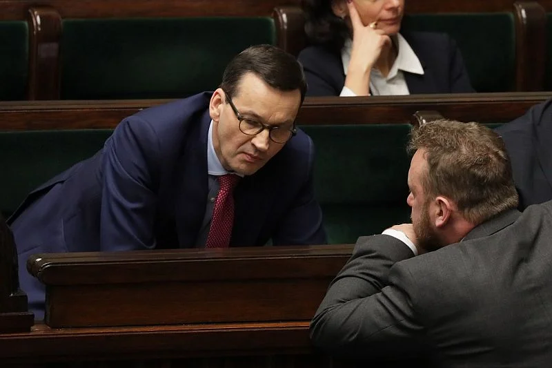Dlaczego rząd PiS wprowadza w ustawie ws. koronawirusa rozwiązania jak z przepisów o stanie wyjątkowym?