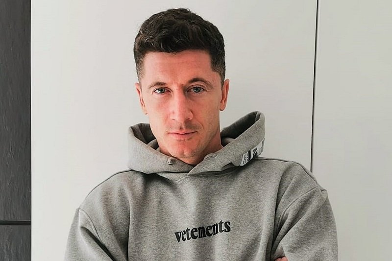 Robert Lewandowski zaapelował, by nie lekceważyć sytuacji z koronawirusem.