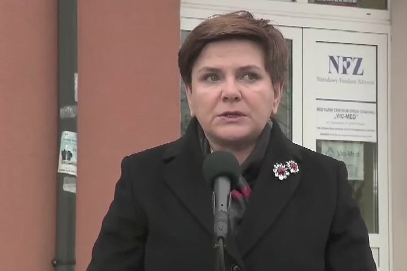 Premier Beata Szydło w Radomiu. W 2016 roku mówiła o normalności w służbie zdrowia.