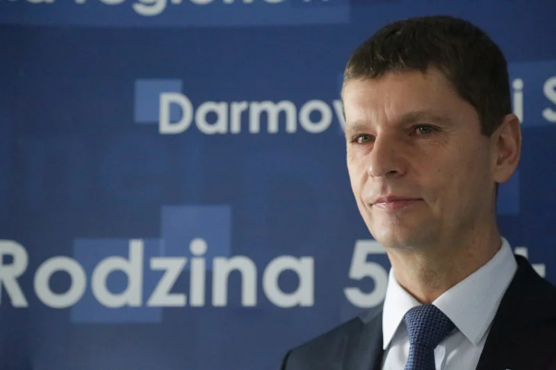 Media spekulują, że poseł PiS Dariusz Piontkowski może zastąpić Annę Zalewską.