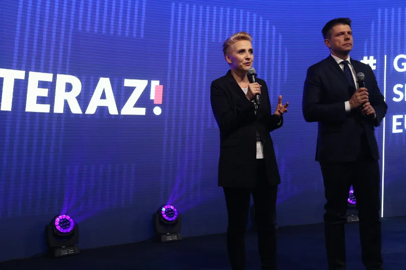Politycy związani z partią Teraz! będą musieli szukać swojej politycznej drogi na większych listach wyborczych.
