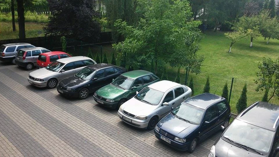 Parking pod redakcją Wynagrodzenia.pl i rynekpracy.pl
