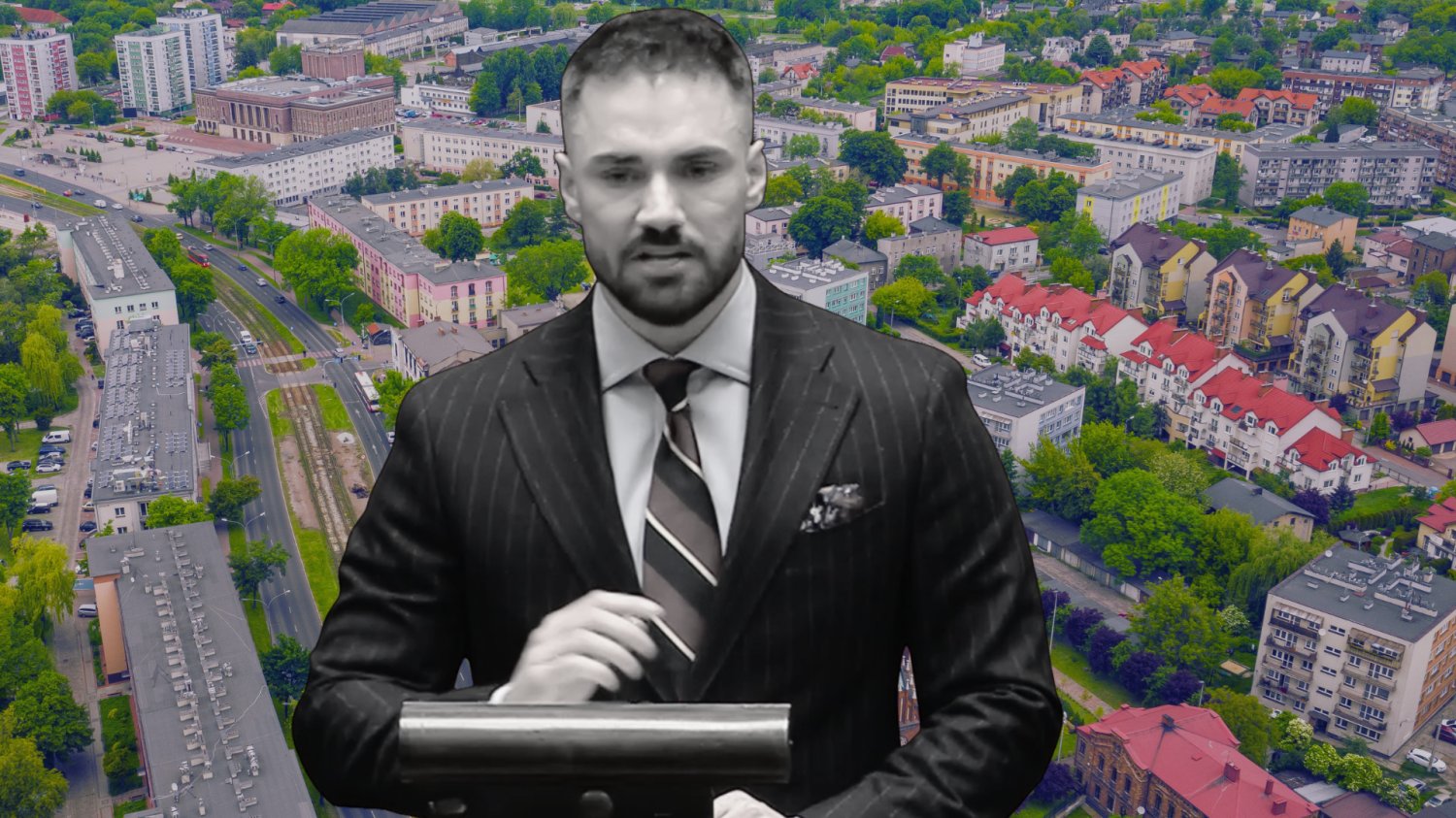 Łukasz Litewka zginął w Sosnowcu. Mieszkańcy mówią nam o drodze "dziura na dziurze" Poseł Łukasz Litewka na tle Dąbrowy Górniczej