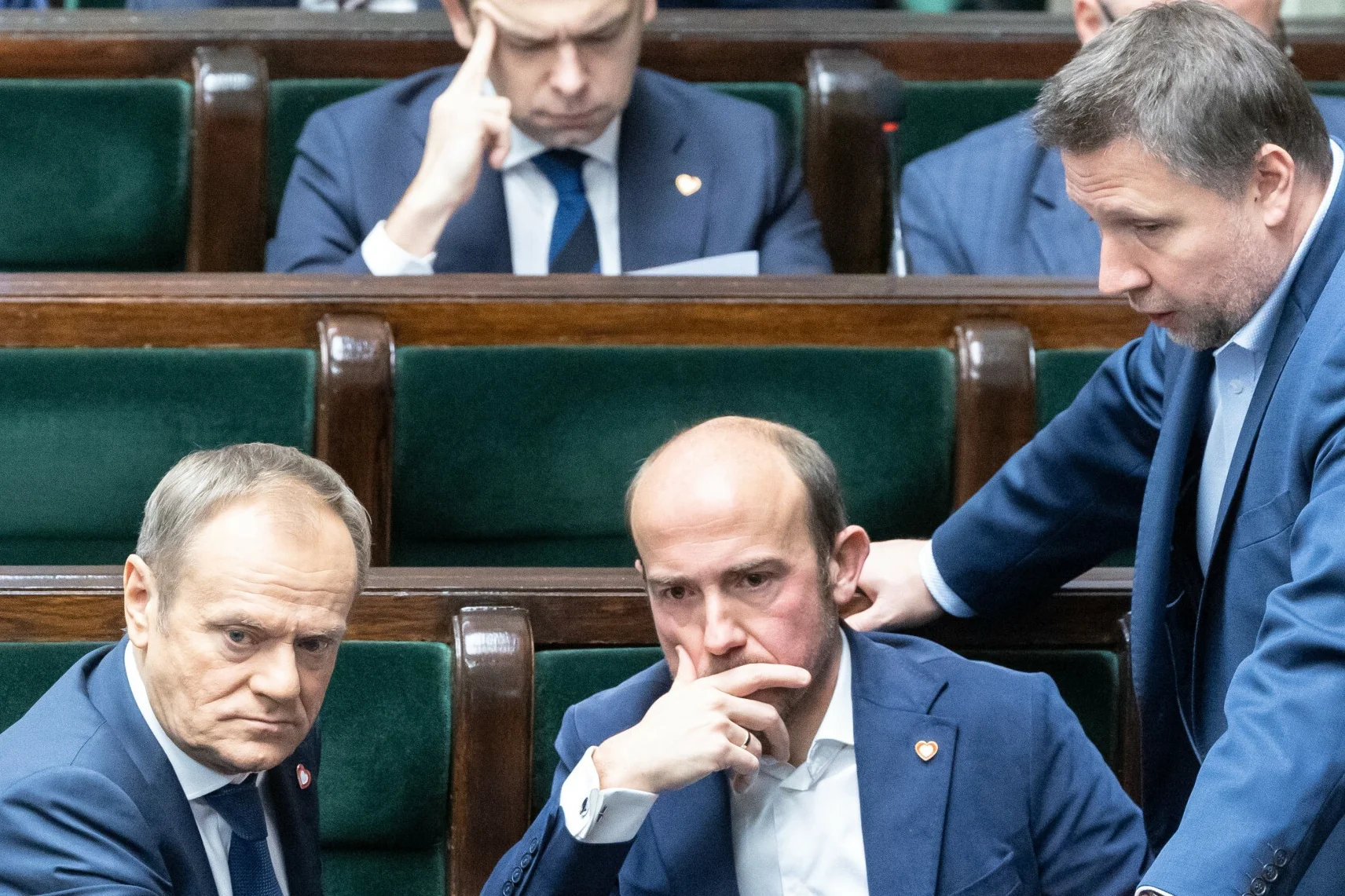 Rada UE wszczyna procedurę wobec Polski. Ekonomista tłumaczy, co to znaczy.